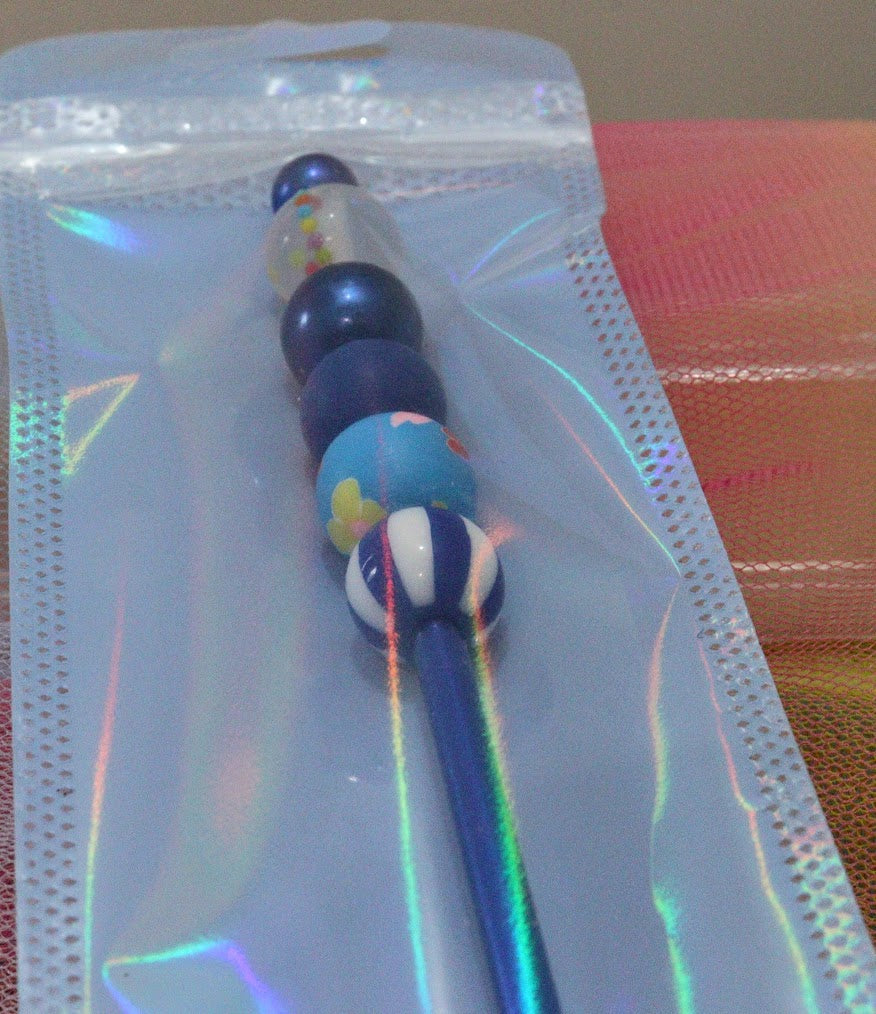 Beaded CROCHET HOOKS 04 dark blue